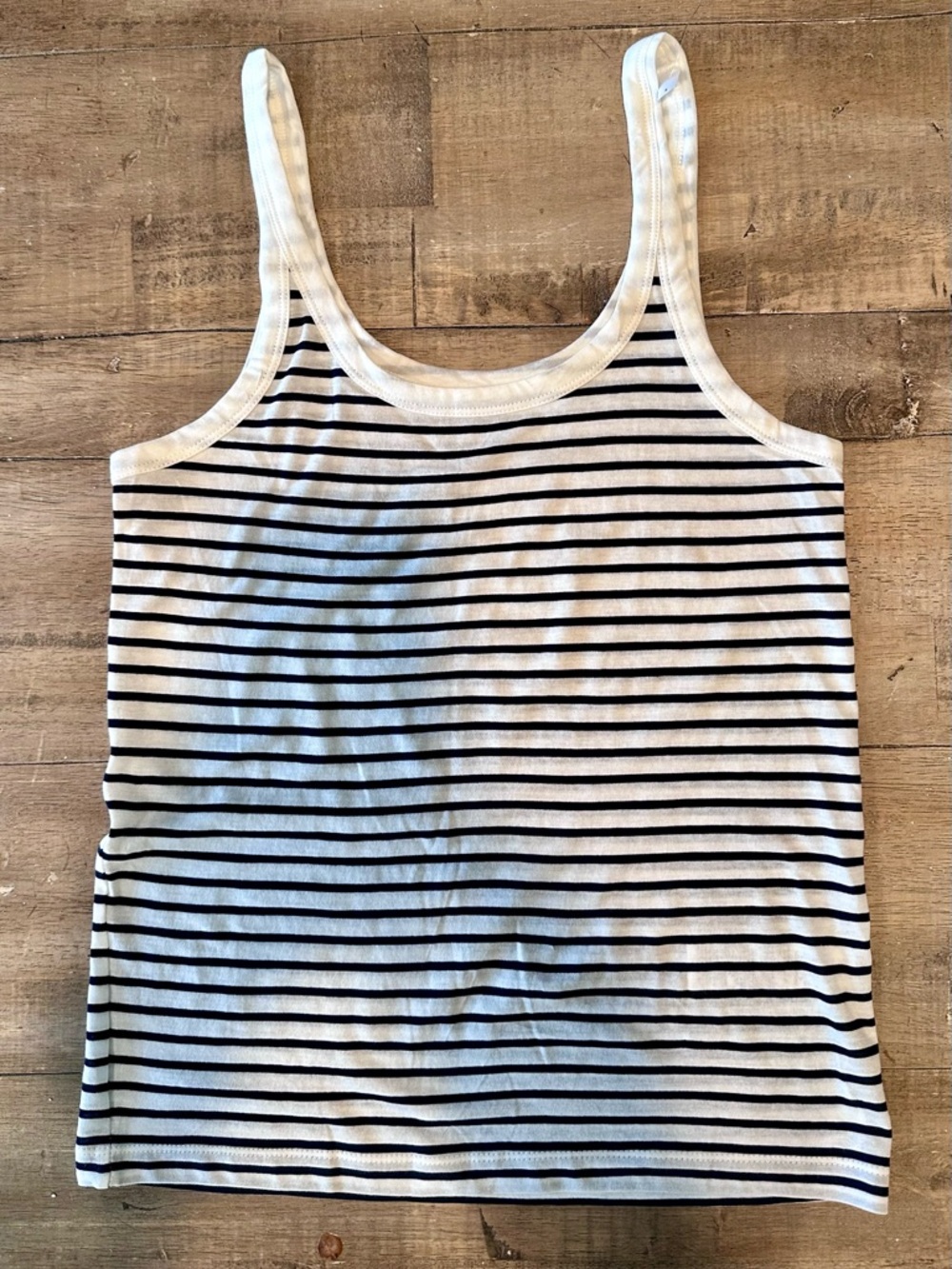 NWT, JCrew tank size S - Picture 2 of 4